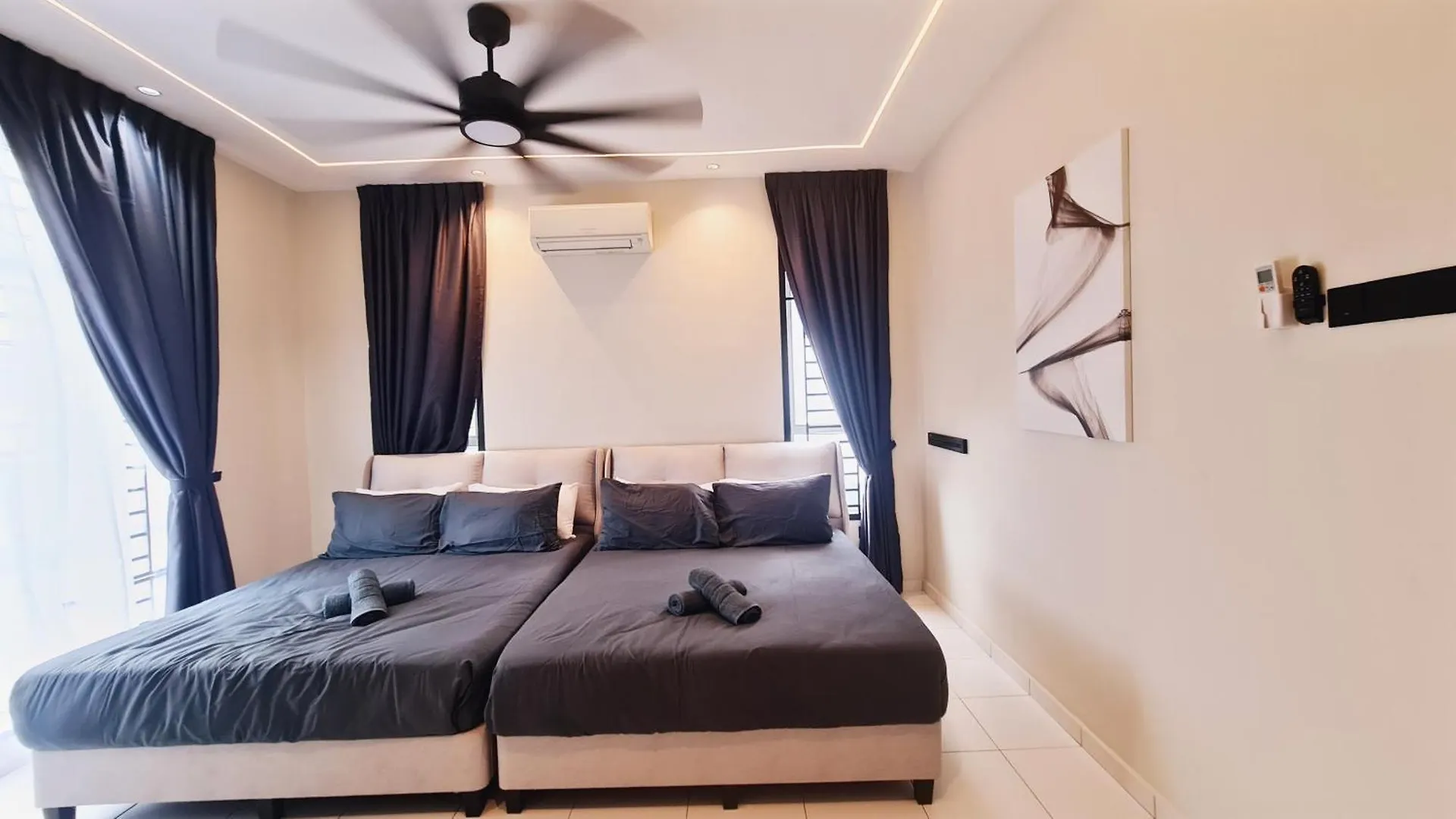 Jmkt 549 Homestay 8-10Pax Mutiara Rini Johor Bahru 0*,  Malaysia