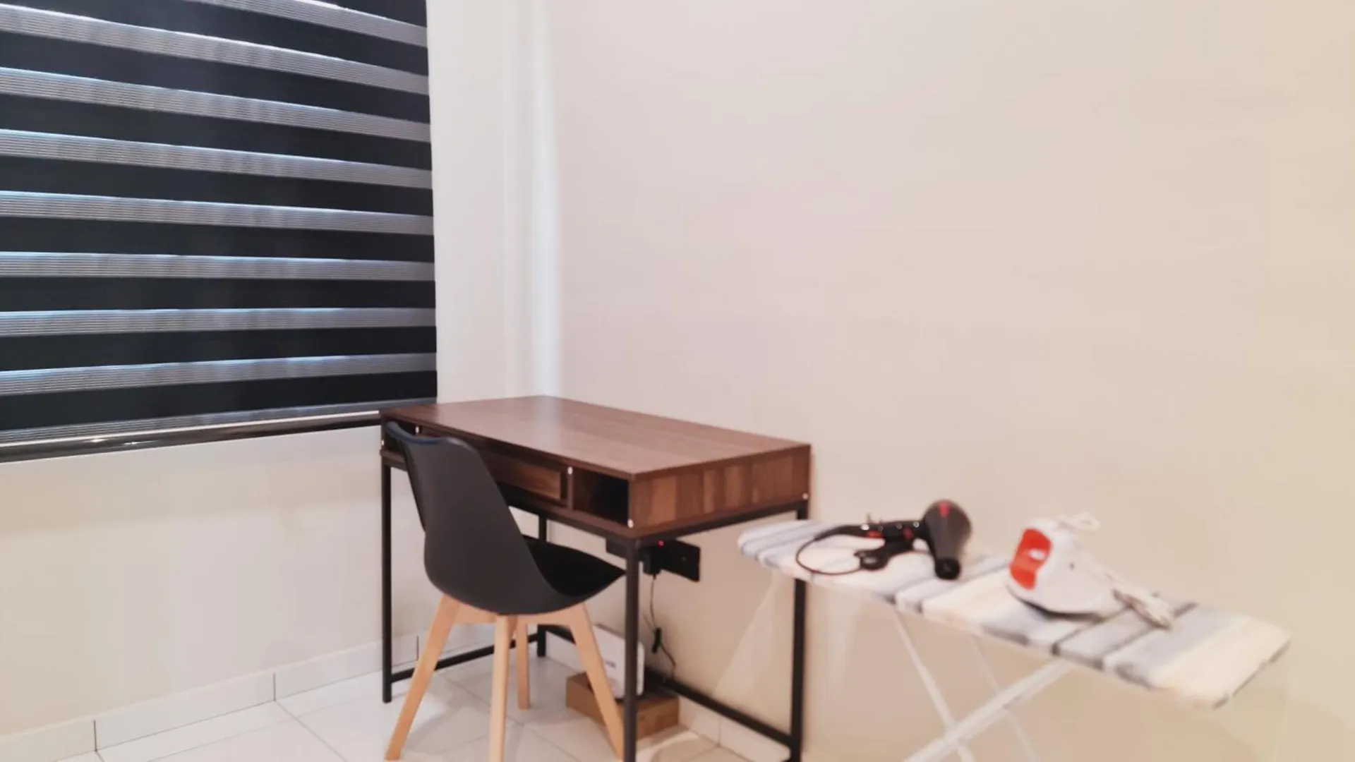 Jmkt 549 Homestay 8-10Pax Mutiara Rini Johor Bahru Holiday home