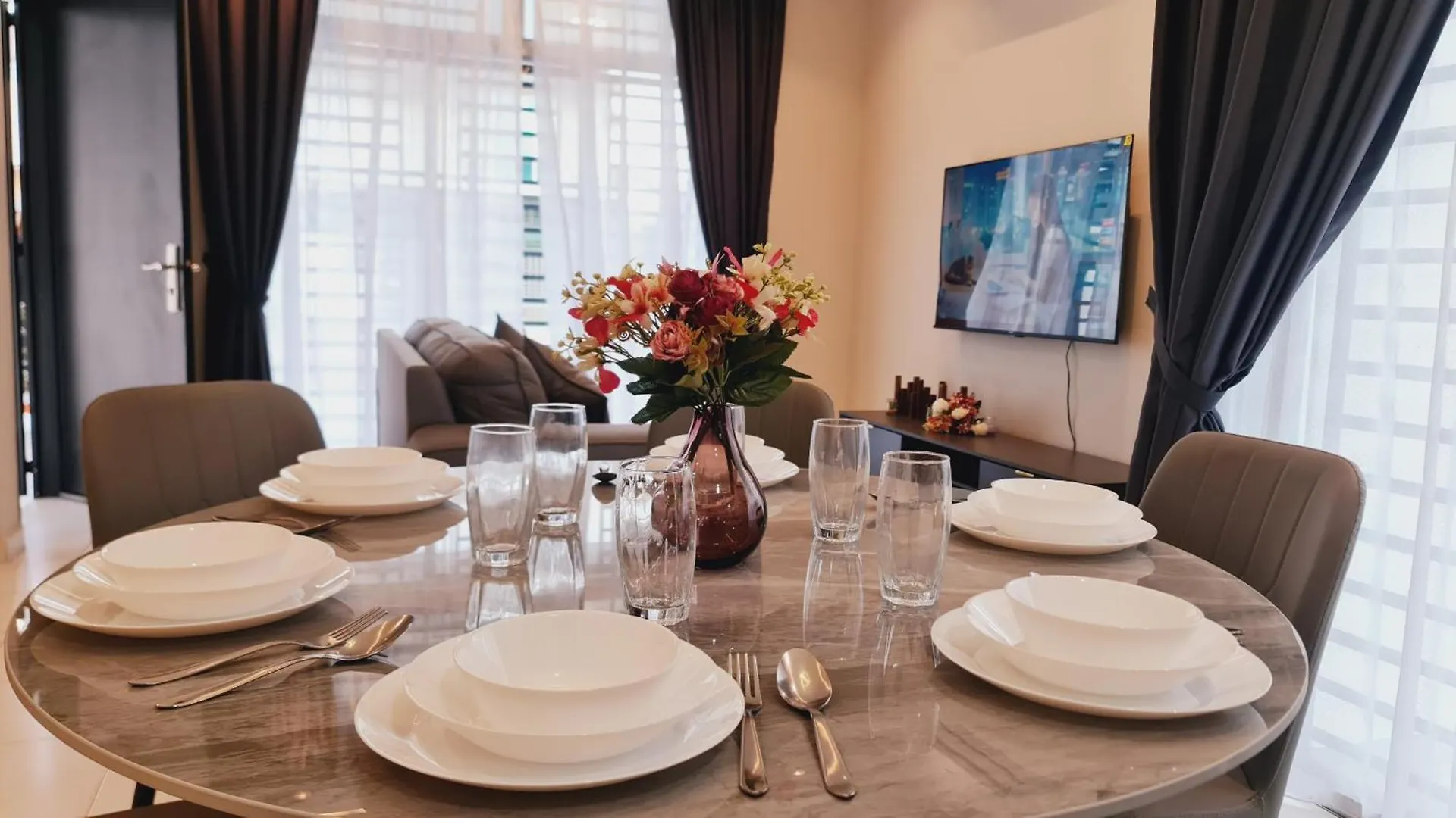 Jmkt 549 Homestay 8-10Pax Mutiara Rini Johor Bahru Holiday home
